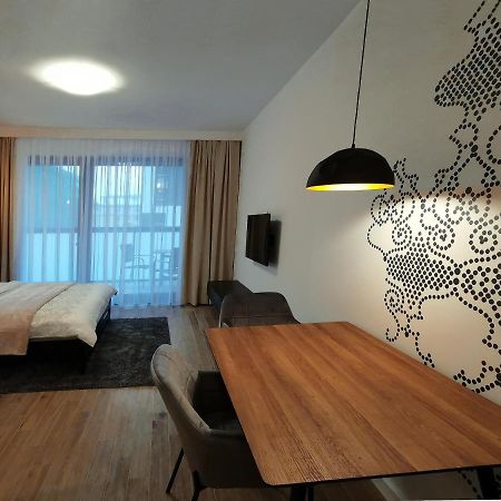 Come&Stay Apartments Wola Варшава Экстерьер фото