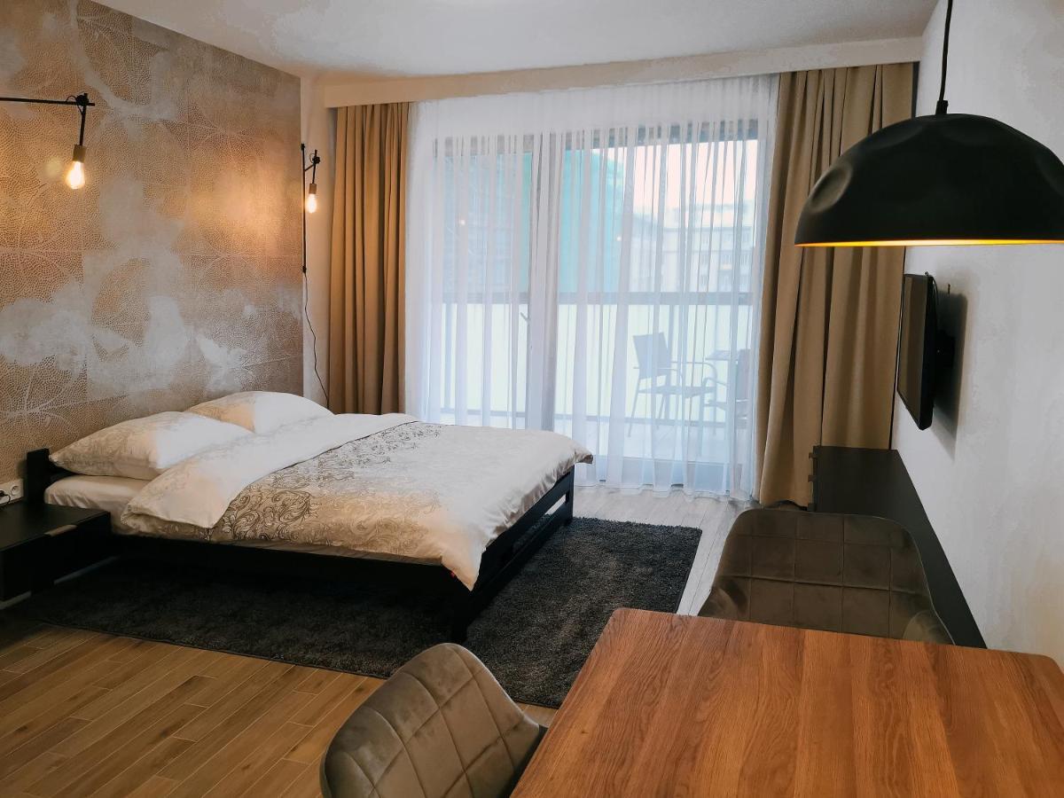 Come&Stay Apartments Wola Варшава Экстерьер фото