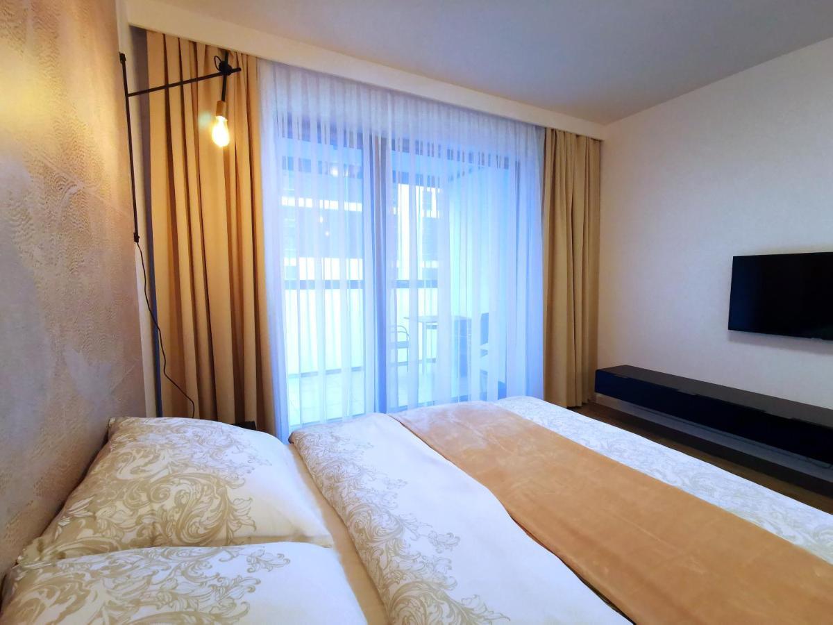 Come&Stay Apartments Wola Варшава Экстерьер фото